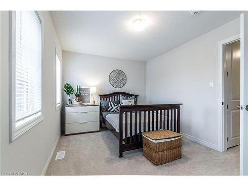 8-219 Dundas Street E, Waterdown, ON - Indoor Photo Showing Bedroom