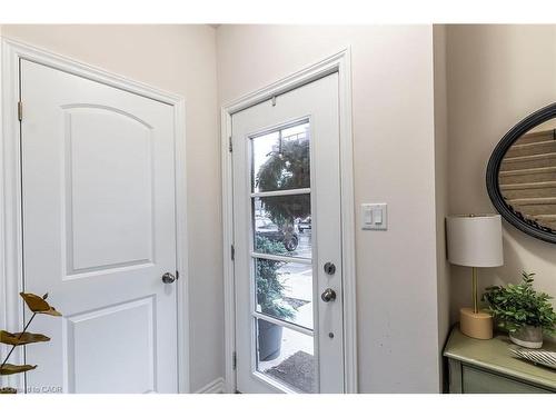 8-219 Dundas Street E, Waterdown, ON - Indoor Photo Showing Other Room