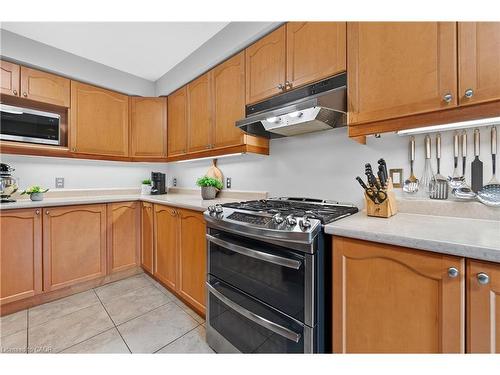 51 Hickory Crescent, Grimsby, ON - Indoor Photo Showing Kitchen