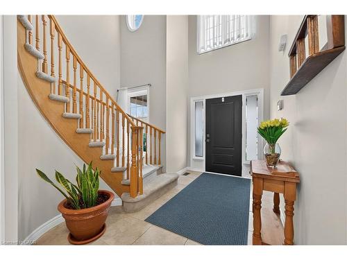 51 Hickory Crescent, Grimsby, ON - Indoor Photo Showing Other Room