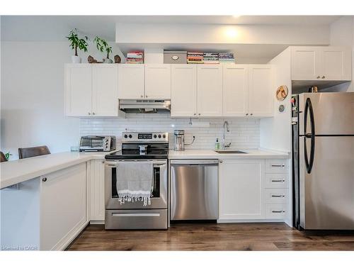 5C-164 Heiman Street, Kitchener, ON - Indoor Photo Showing Kitchen