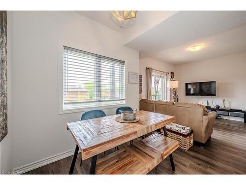 5C-164 Heiman Street, Kitchener, ON - Indoor Photo Showing Dining Room