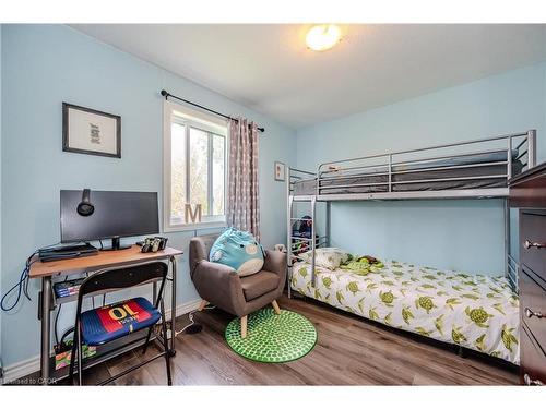 5C-164 Heiman Street, Kitchener, ON - Indoor Photo Showing Bedroom