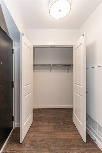 1412-181 King Street S, Waterloo, ON - Indoor