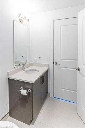 1412-181 King Street S, Waterloo, ON - Indoor Photo Showing Bathroom