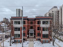101-100 Charlton Avenue W Hamilton, ON L8P 2C3