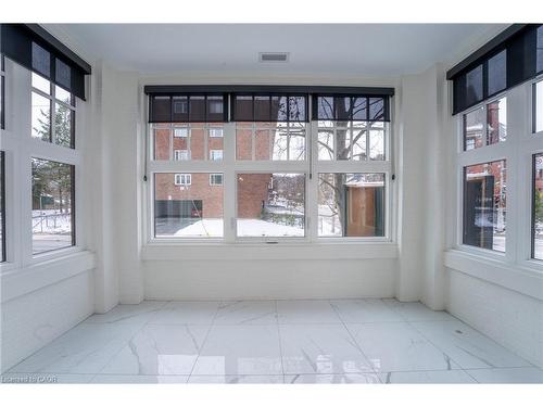 101-100 Charlton Avenue W, Hamilton, ON - Indoor Photo Showing Other Room