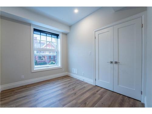101-100 Charlton Avenue W, Hamilton, ON - Indoor Photo Showing Other Room