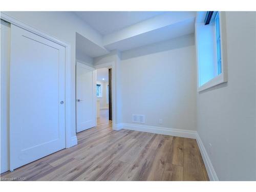 101-100 Charlton Avenue W, Hamilton, ON - Indoor Photo Showing Other Room