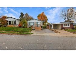 55 Silver Aspen Crescent  Kitchener, ON N2N 1H5
