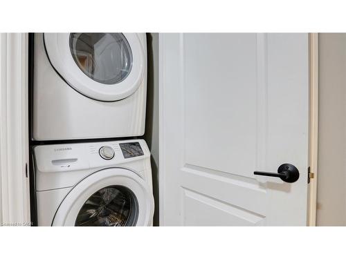 55 Silver Aspen Crescent, Kitchener, ON - Indoor Photo Showing Laundry Room