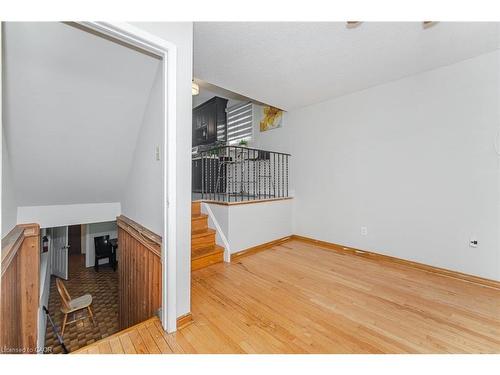 3783 Keenan Crescent, Mississauga, ON - Indoor Photo Showing Other Room