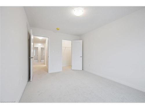 105 Winter Wren Crescent, Kitchener, ON - Indoor Photo Showing Other Room