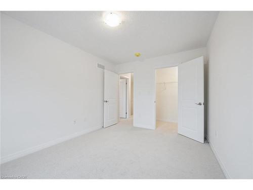 105 Winter Wren Crescent, Kitchener, ON - Indoor Photo Showing Other Room