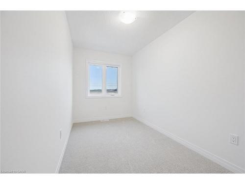 105 Winter Wren Crescent, Kitchener, ON - Indoor Photo Showing Other Room