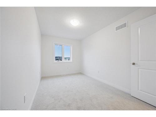 105 Winter Wren Crescent, Kitchener, ON - Indoor Photo Showing Other Room