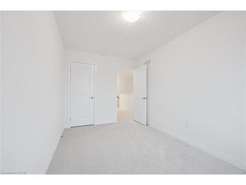 105 Winter Wren Crescent, Kitchener, ON - Indoor Photo Showing Other Room