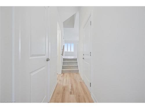 105 Winter Wren Crescent, Kitchener, ON - Indoor Photo Showing Other Room