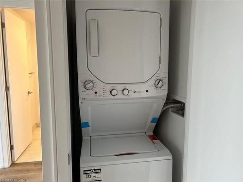 1509-1 Jarvis Street, Hamilton, ON - Indoor Photo Showing Laundry Room