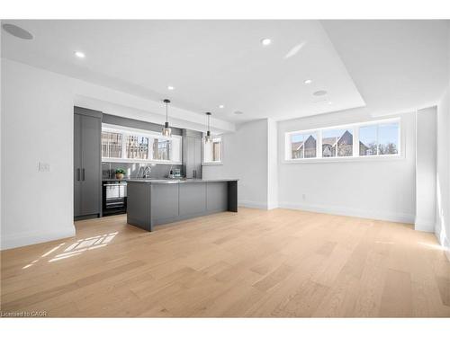 1322 Minaki Road, Mississauga, ON - Indoor Photo Showing Kitchen