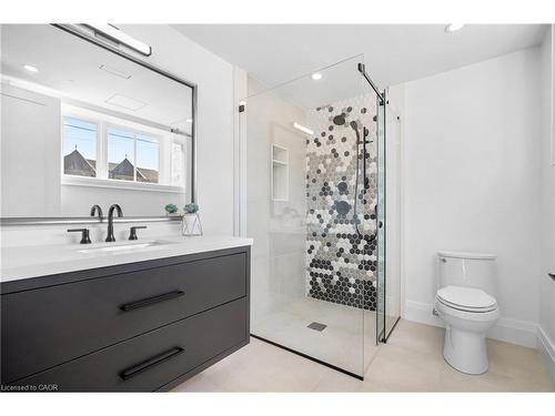 1322 Minaki Road, Mississauga, ON - Indoor Photo Showing Bathroom