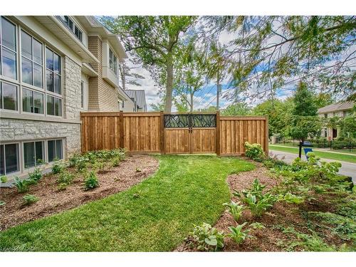 1322 Minaki Road, Mississauga, ON - Outdoor