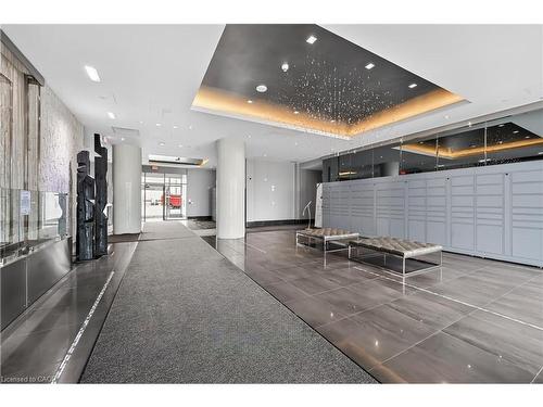 Ph03-65 Speers Road, Oakville, ON - Indoor Photo Showing Other Room