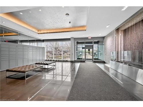 Ph03-65 Speers Road, Oakville, ON - Indoor Photo Showing Other Room