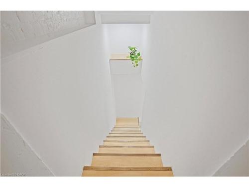 1-30 Jones Street, Hamilton, ON - Indoor Photo Showing Other Room