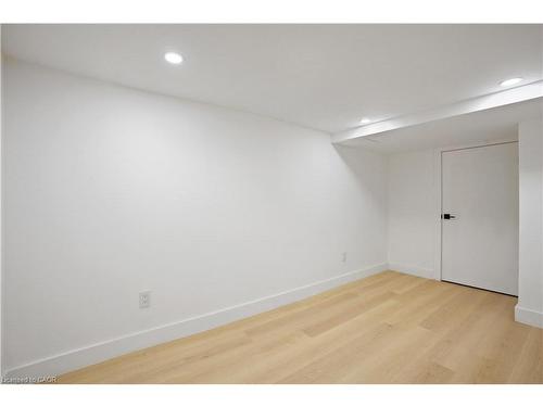 1-30 Jones Street, Hamilton, ON - Indoor Photo Showing Other Room