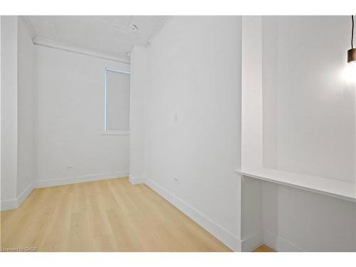 1-30 Jones Street, Hamilton, ON - Indoor Photo Showing Other Room