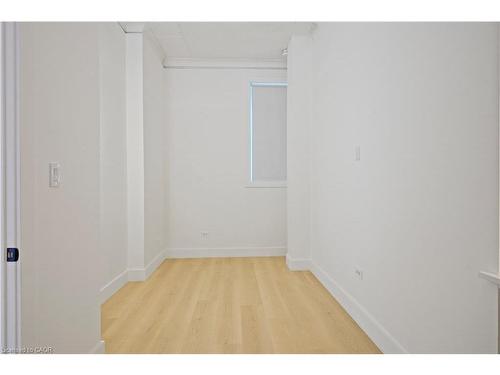 1-30 Jones Street, Hamilton, ON - Indoor Photo Showing Other Room