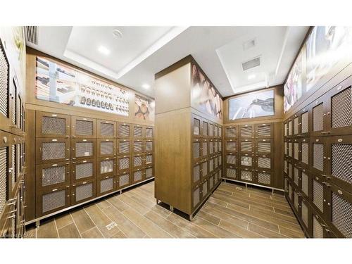 3911-20 Shore Breeze Drive, Toronto, ON - Indoor Photo Showing Other Room