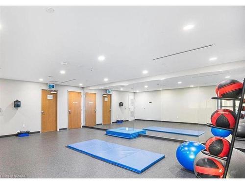 3911-20 Shore Breeze Drive, Toronto, ON - Indoor Photo Showing Other Room