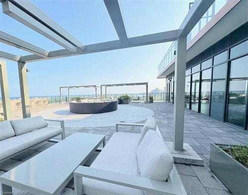 3911-20 Shore Breeze Drive, Toronto, ON - Outdoor With Exterior