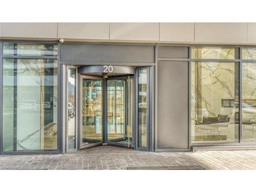 3911-20 Shore Breeze Drive, Toronto, ON - 