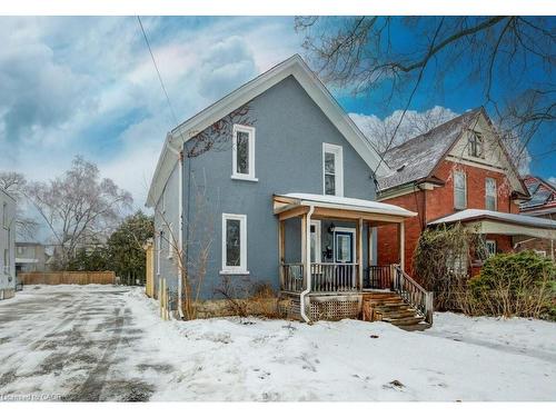 52 Chapel Street, Kitchener, ON - Outdoor