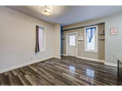 52 Chapel Street, Kitchener, ON - Indoor Photo Showing Other Room