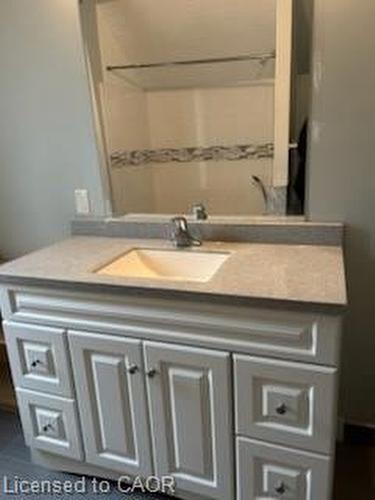 52 Chapel Street, Kitchener, ON - Indoor