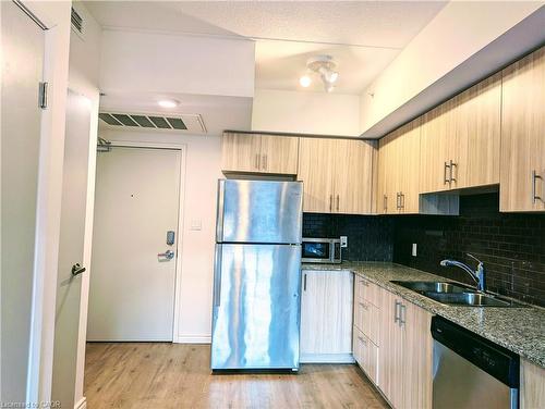 514-275 Larch Street, Waterloo, ON - Indoor Photo Showing Kitchen With Stainless Steel Kitchen With Double Sink