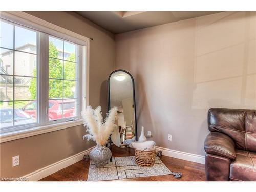 4A-38 Howe Drive, Kitchener, ON - Indoor Photo Showing Other Room