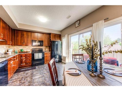 4A-38 Howe Drive, Kitchener, ON - Indoor