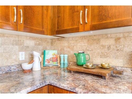 4A-38 Howe Drive, Kitchener, ON - Indoor Photo Showing Kitchen