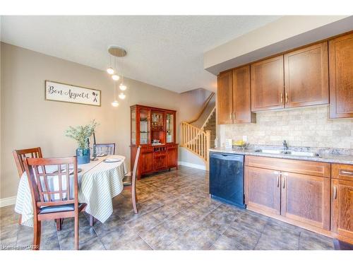 4A-38 Howe Drive, Kitchener, ON - Indoor