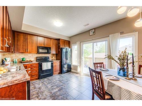 4A-38 Howe Drive, Kitchener, ON - Indoor