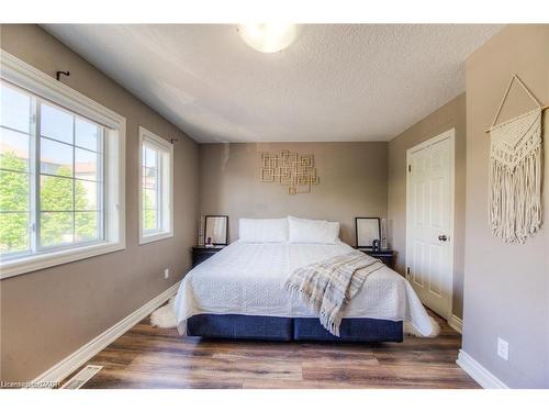 4A-38 Howe Drive, Kitchener, ON - Indoor Photo Showing Bedroom