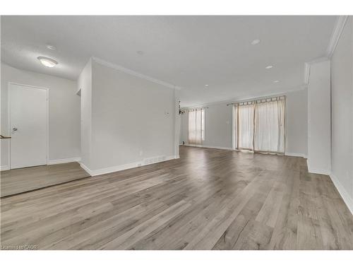 4-417 Keats Way, Waterloo, ON - Indoor