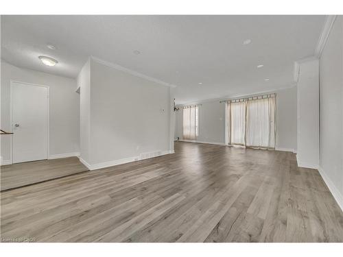 4-417 Keats Way, Waterloo, ON - Indoor