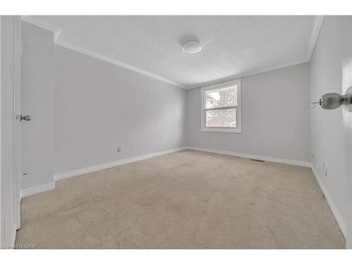 4-417 Keats Way, Waterloo, ON - Indoor Photo Showing Other Room