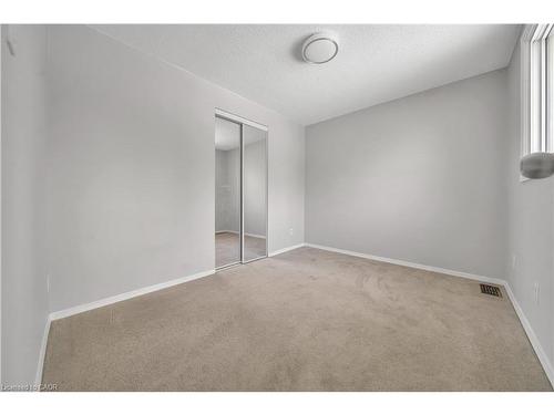 4-417 Keats Way, Waterloo, ON - Indoor Photo Showing Other Room